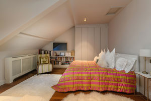 Photo 21- click for photo gallery